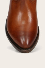 Load image into Gallery viewer, Frye Women BILLY SOUTHWEST PULL ON CARAMEL/ANTQPULLUP/STHWST FAB