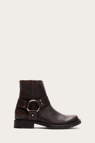 Frye Women  BLACKFULL GRAIN BRUSH OFF
