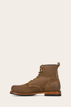 Load image into Gallery viewer, FRYE MEN HUDSON PLAIN TOE WORKBOOT BARK