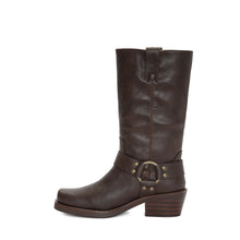 Load image into Gallery viewer, FRYE AND CO WOMEN LORRIE HARNESS 12 WALNUT