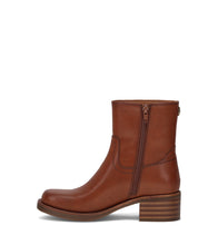 Load image into Gallery viewer, FRYE AND CO WOMEN MIRANDA LOW ZIP WHISKEY