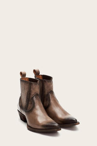 Frye Women SACHA CHELSEA STONE/VINTAGE PULL UP LEATHER