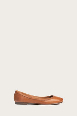 Frye Women CARSON BALLET COGNAC/VINTAGE VEG TAN